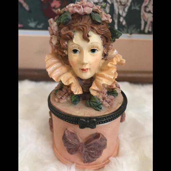 Rare Vintage Victorian Lady Head Trinket Box - Picture 5 of 11